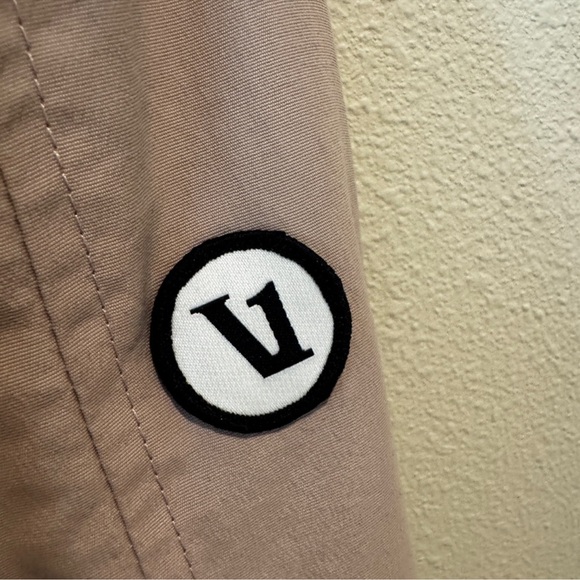 VUORI Lightweight Jacket Military In Dogwood Medium w/flaw - Picture 7 of 12